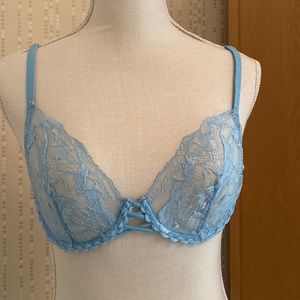 Spring is in the air! Baby blue La Perla bra size 1